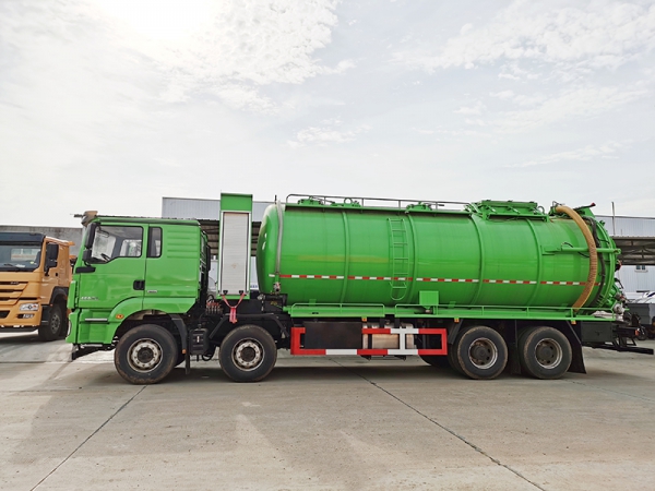 Shaanqi Delong Cleaning and Suction Truck