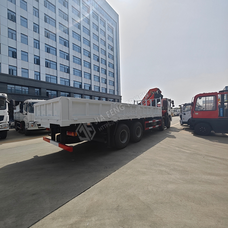 8x4 Shacman H3000 with Sany 30-ton  Robotic arm