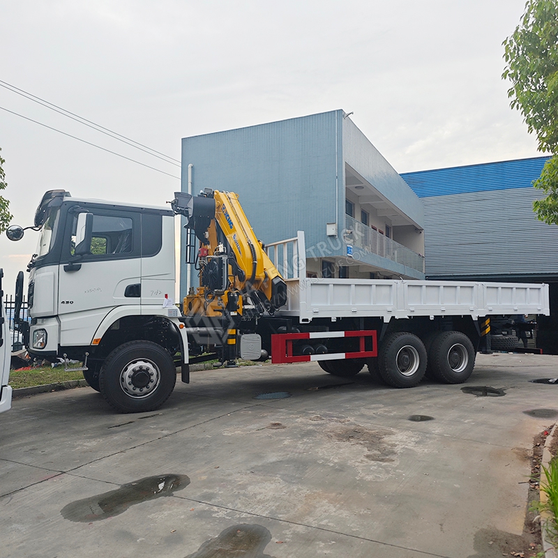 Shacman X3000 6x6 with XCMG 21-ton Robotic arm crane