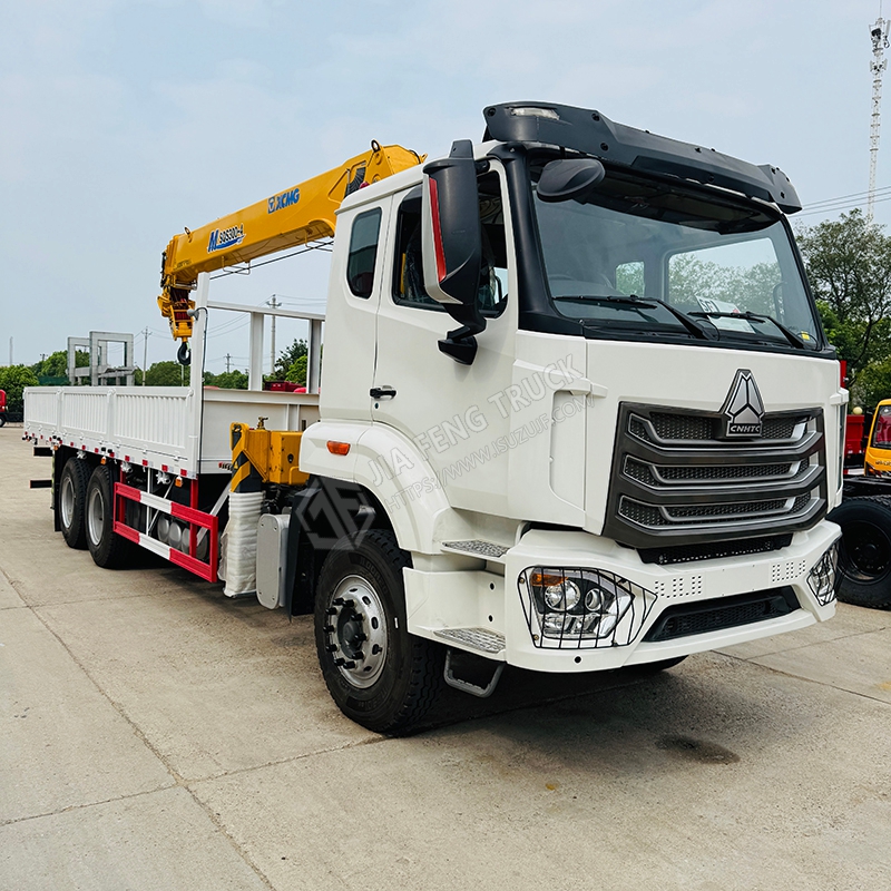 Sinotruk HOWO 6x4 NX XCMG 12-ton 4-section boom