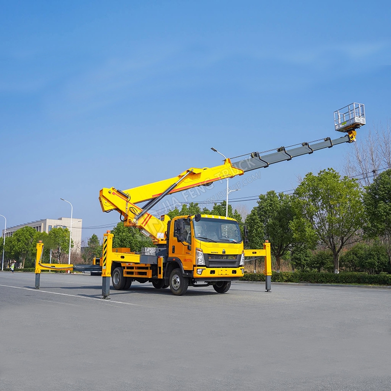 شاحنة عمل جوية Sinotruk HOWO 30 متر