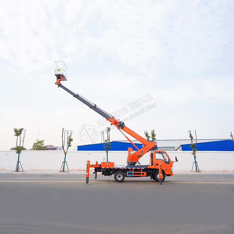 Isuzu 20-Meter Aerial Work Truck