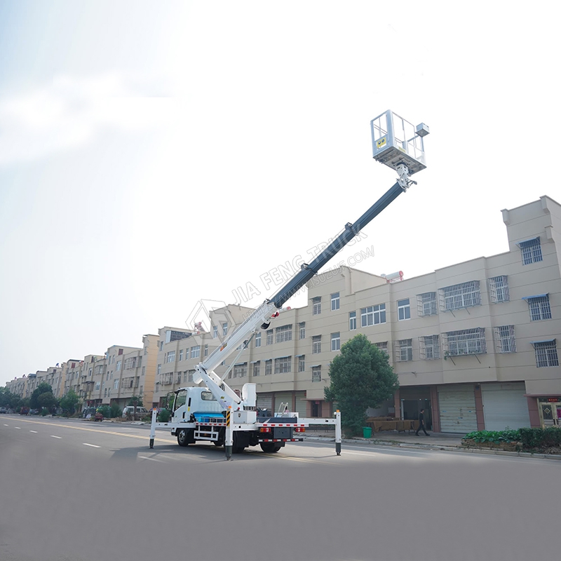 Isuzu 23-meter aerial work truck