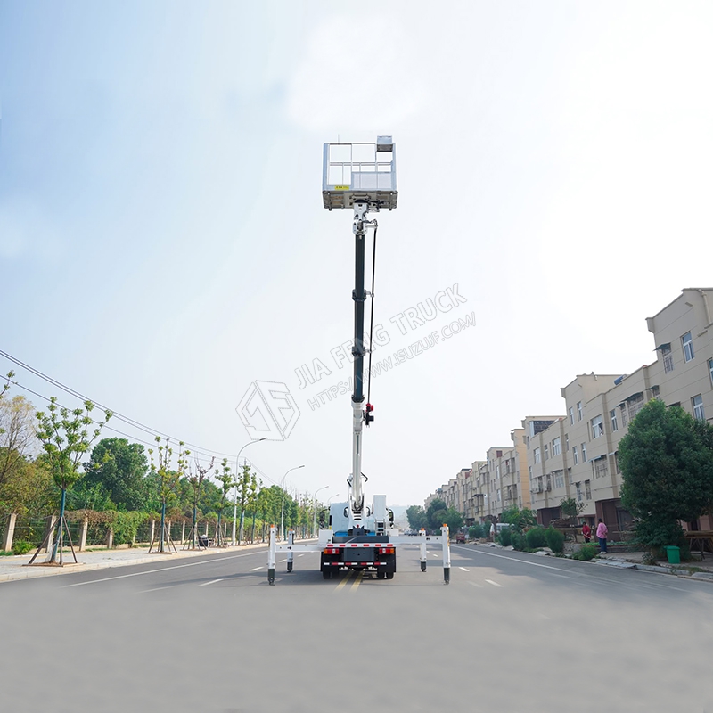 Isuzu 23-meter aerial work truck