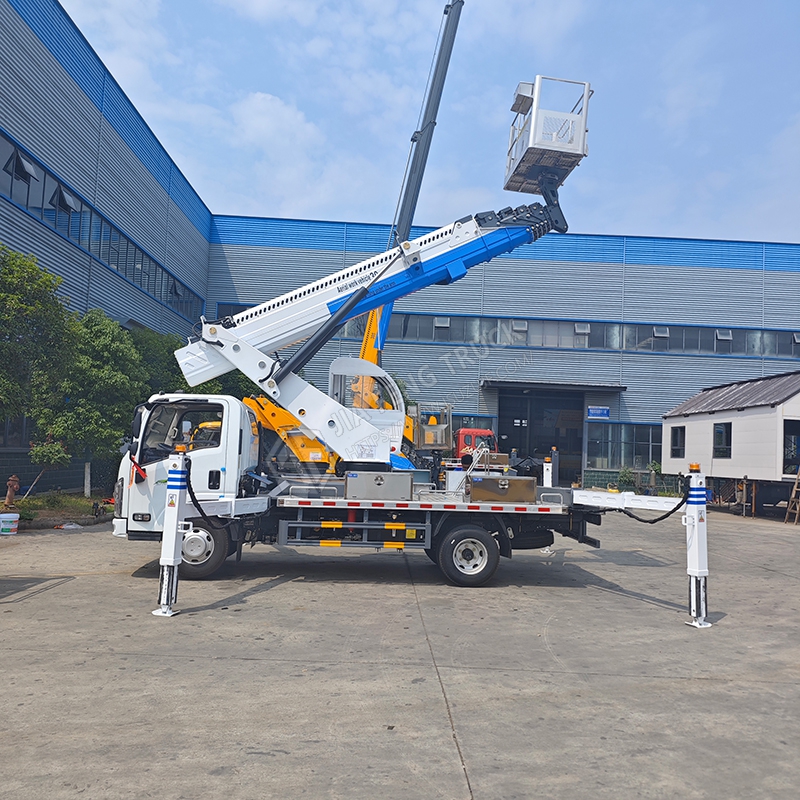 Isuzu 30-Meter Aerial Work truck