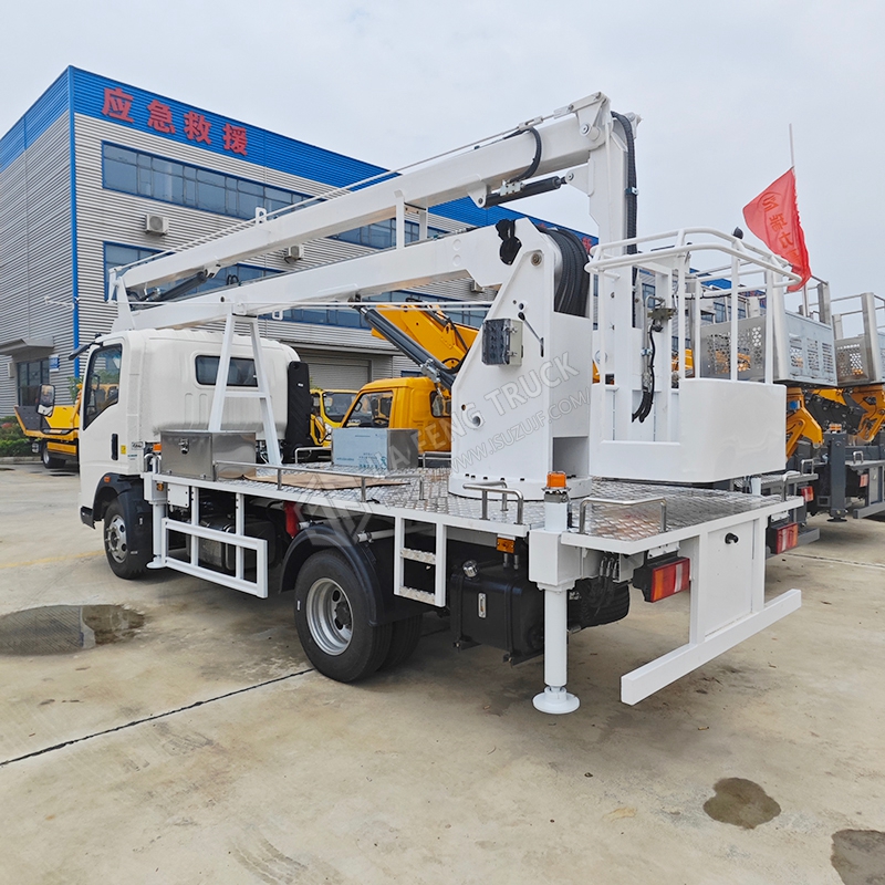 Sinotruk HOWO 15-Meter Aerial Work truck with Folding Boom
