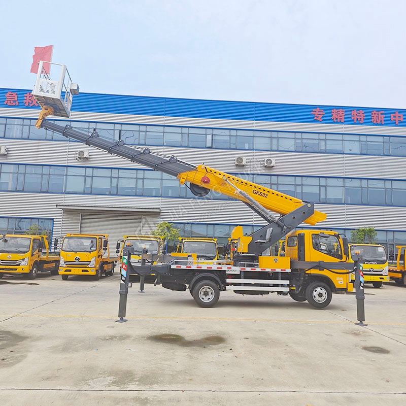 Foton Aulion 32-Meter Aerial Work truck