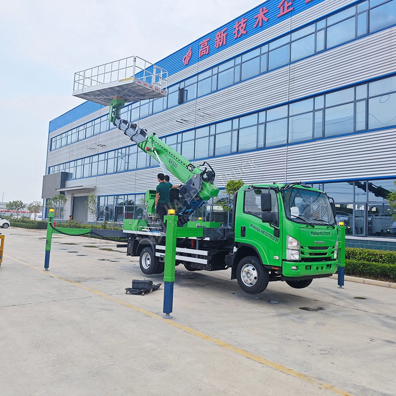 Isuzu 22-Meter Aerial Work truck