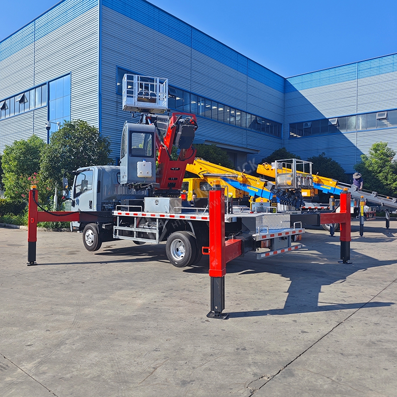 Isuzu 32-Meter Aerial Work truck