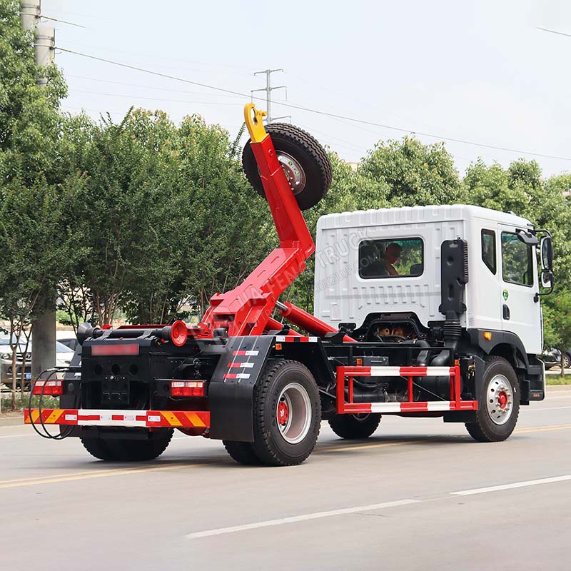 Dongfeng D9 Hook Arm Garbage Truck