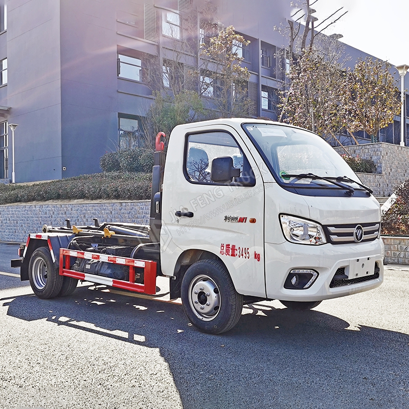 Foton Xiangling M1 Hook-Arm Garbage Truck