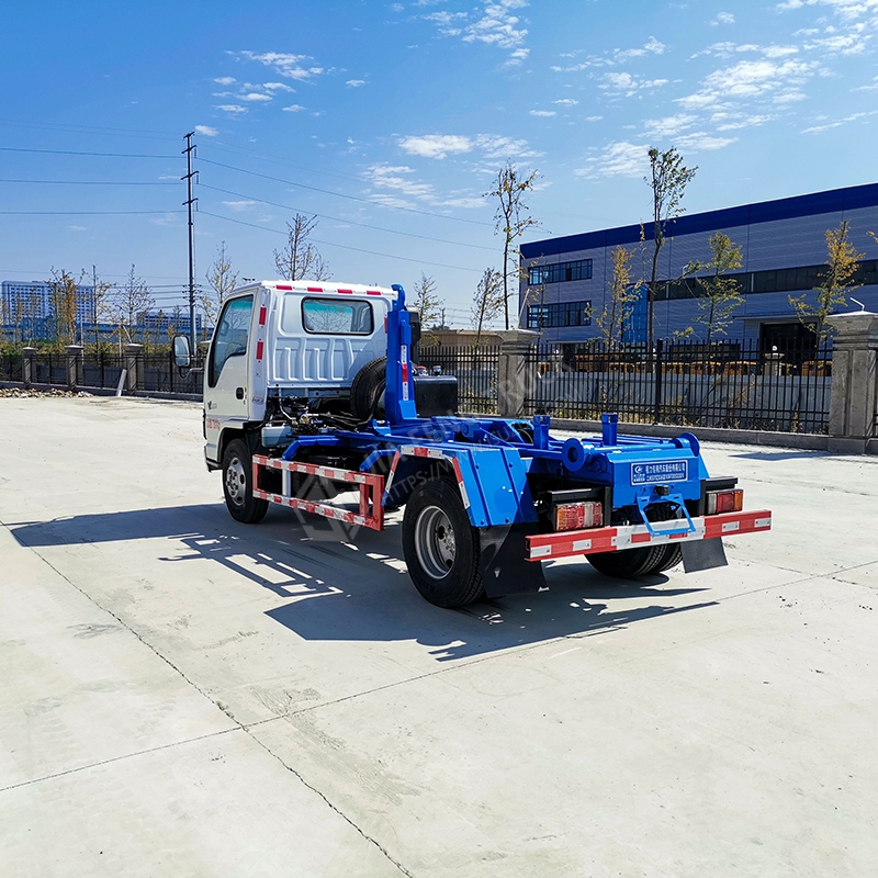 Isuzu 6-cubic-meter hook arm garbage truck