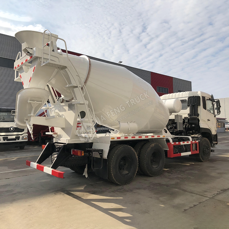 Dongfeng Tianlong 3-Axle Mixer Truck