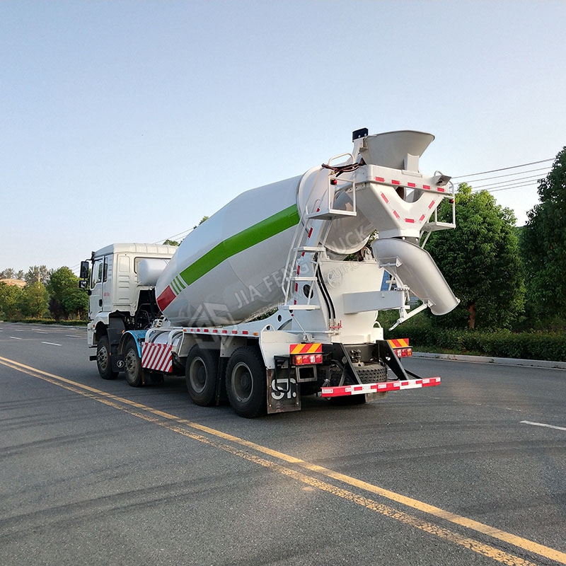 Shacman Automobile Natural Gas 4-Axle Mixer Truck