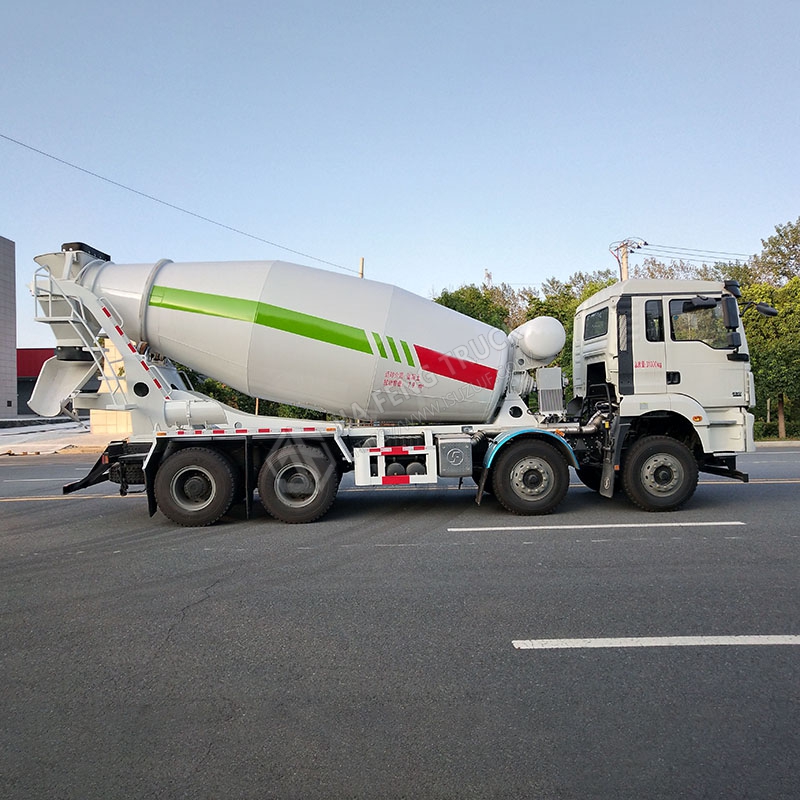 Shacman Automobile Natural Gas 4-Axle Mixer Truck