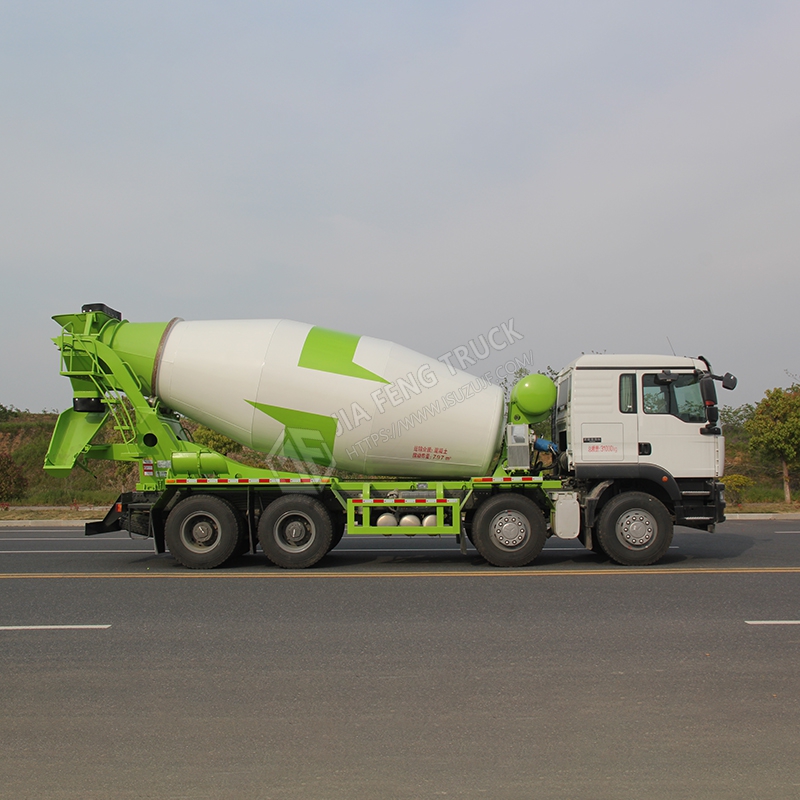 Sinotruk Sandaika (8×4) Concrete Mixer Truck