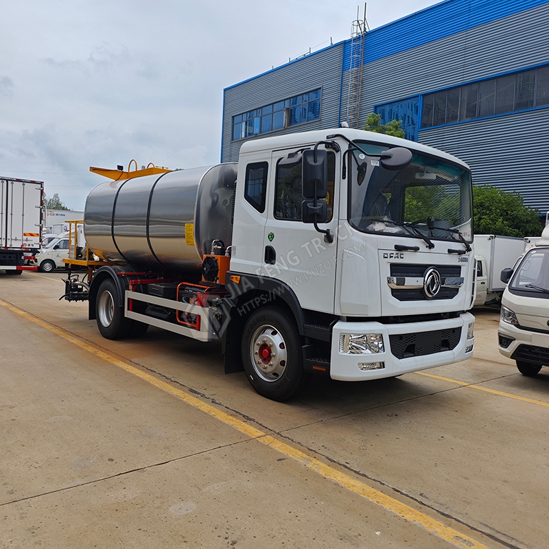 Dongfeng 12-cubic-meter asphalt spreader truck