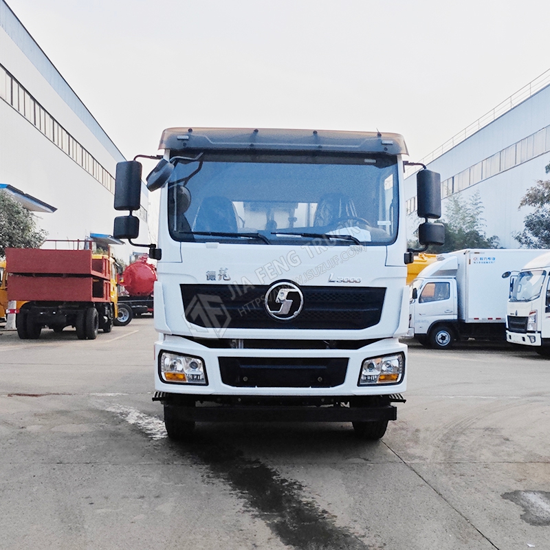 Shacman Automobile 10-cubic-meter asphalt spreader truck