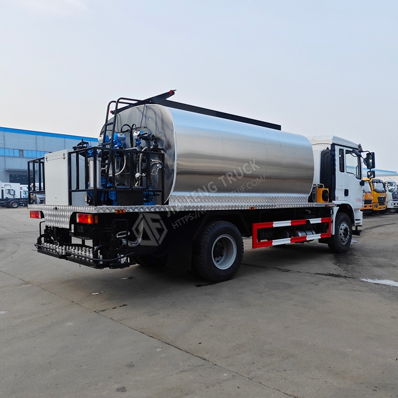 Shacman Automobile 10-cubic-meter asphalt spreader truck