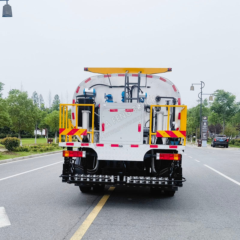 Shaanxi Automobile 12-cubic-meter asphalt spreader truck
