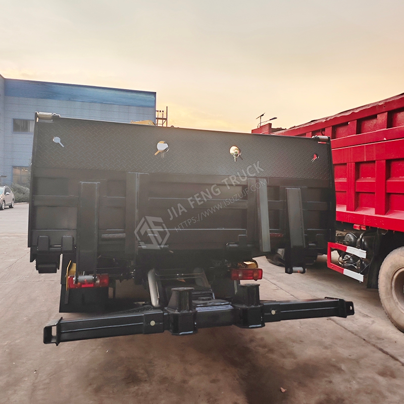 Dongfeng Tianjin with XCMG 8-ton mechanical arm tow truck