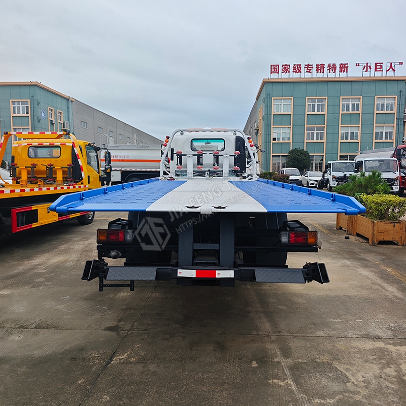 Isuzu Highway Emergency Rescue Vehicle