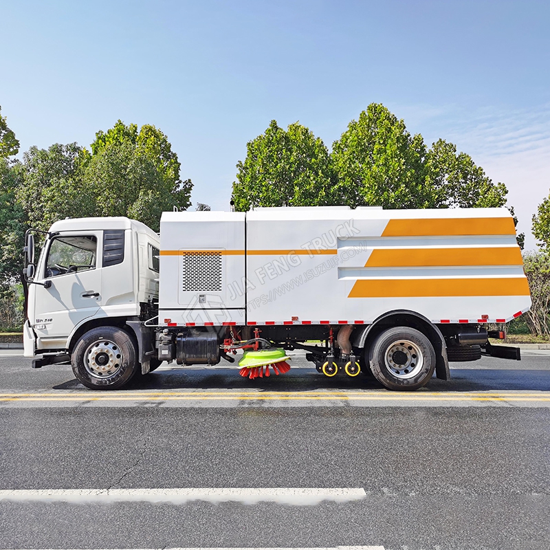 Dongfeng Tianjin 16-cubic-meter Sweeper Truck
