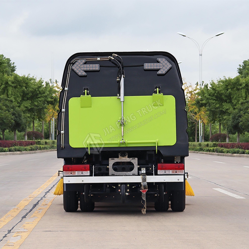Dongfeng Tu Yi 4-cubic-meter Sweeper Truck