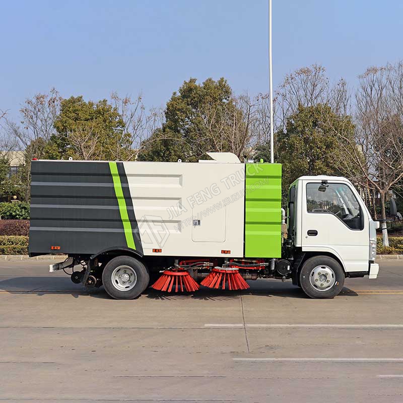 Isuzu High-Pressure Street Cleaning Truck