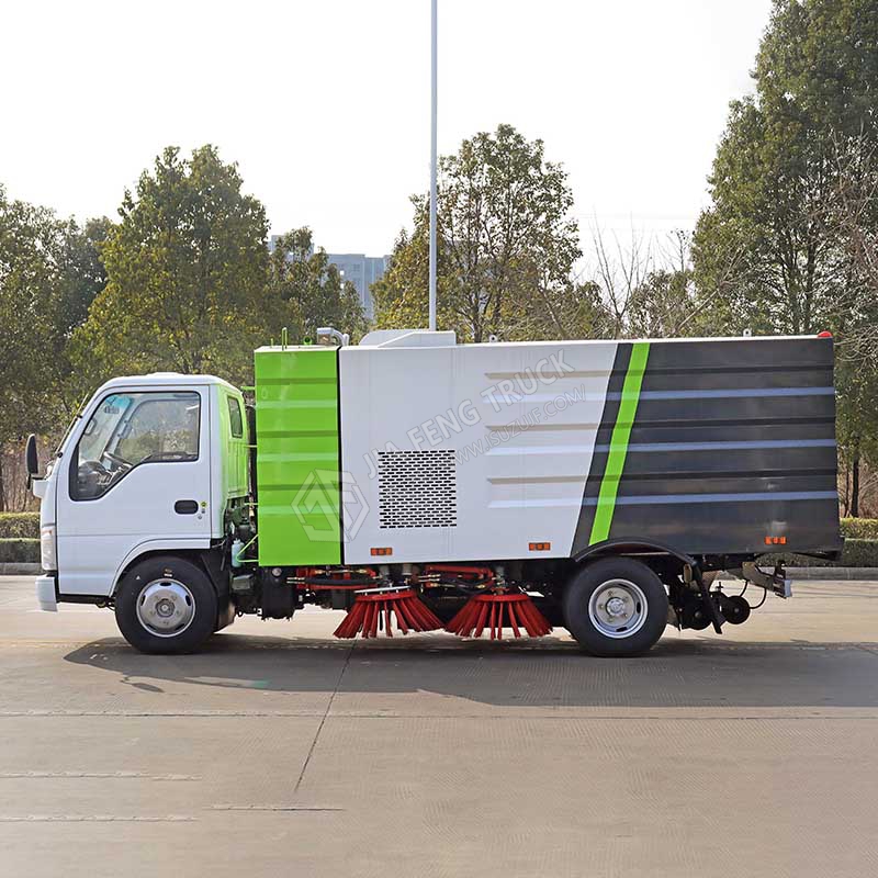 Isuzu High-Pressure Street Cleaning Truck