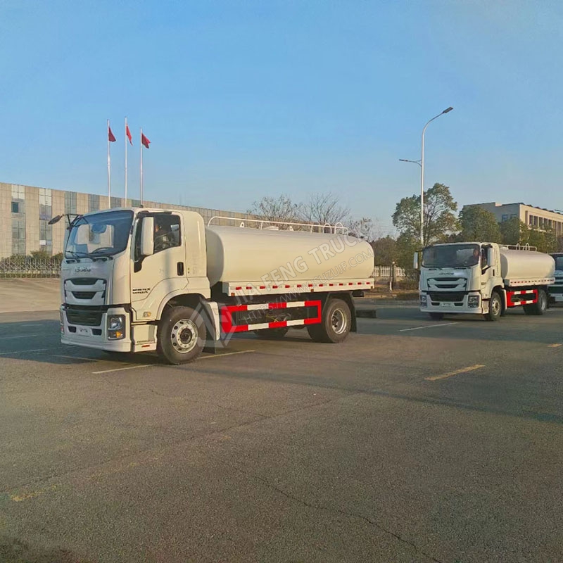 Isuzu 12-Ton Water Supply Truck