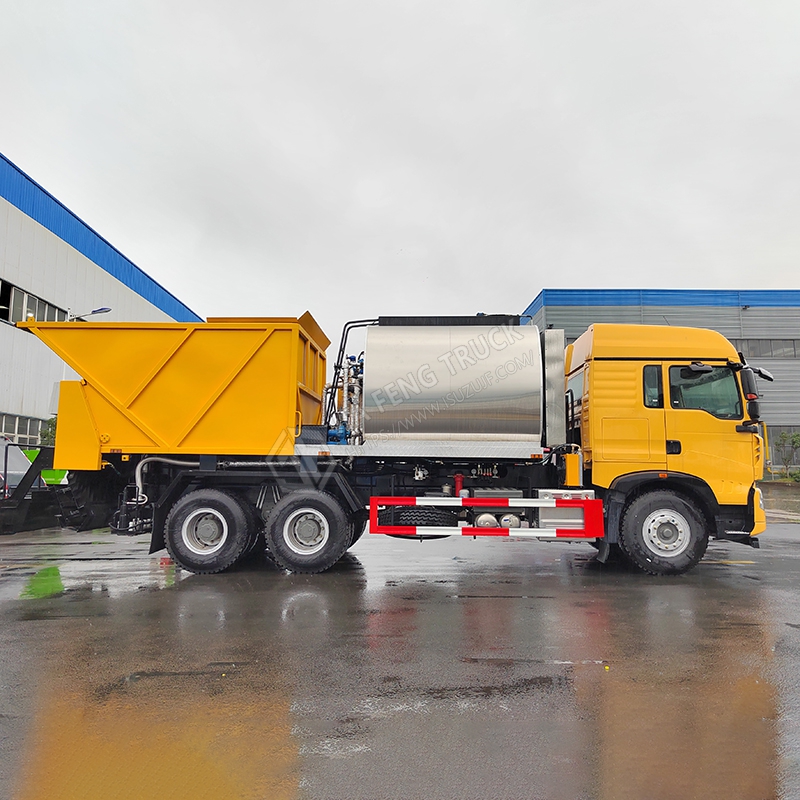 HOWO 6x4 Synchronized Stone Chip Sealing Machine