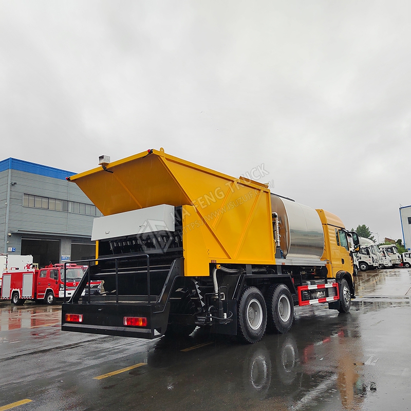 HOWO 6x4 Synchronized Stone Chip Sealing Machine