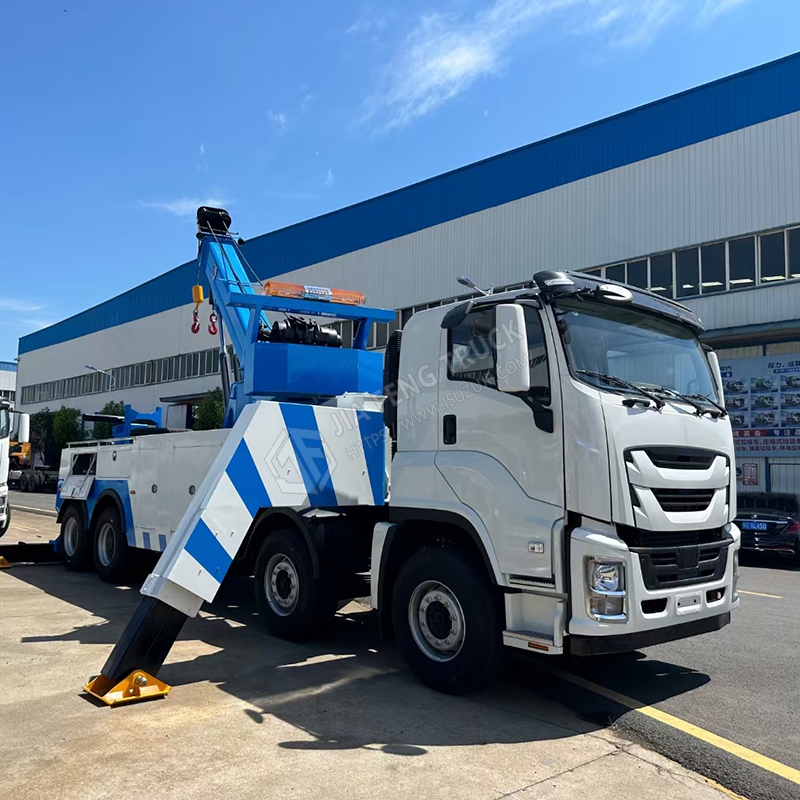 إسوزو 8x4 جرار ثقيل مع رافعة