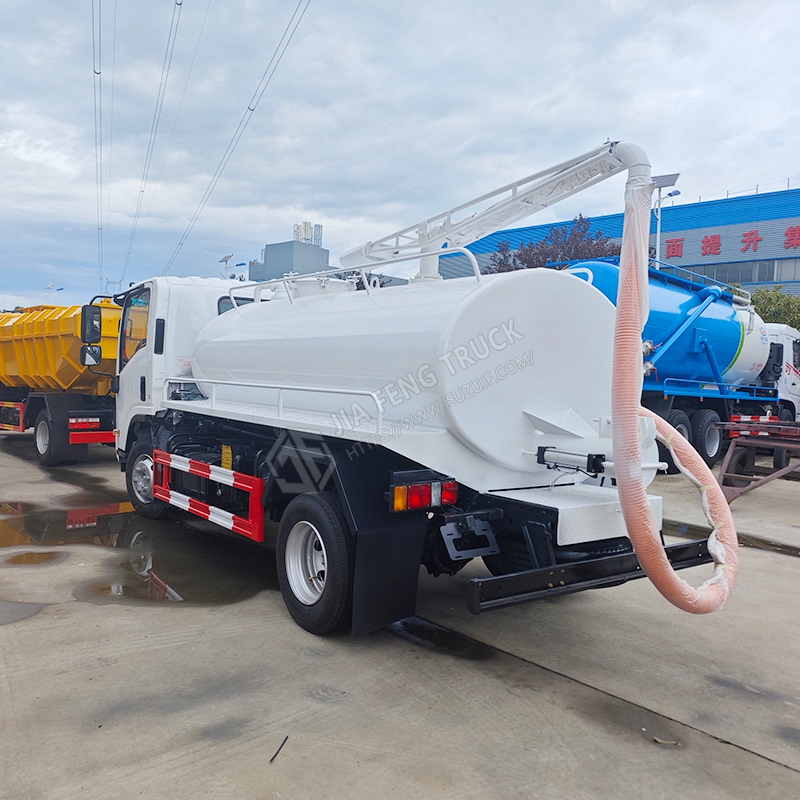 Isuzu KV100 Sewage Suction Truck