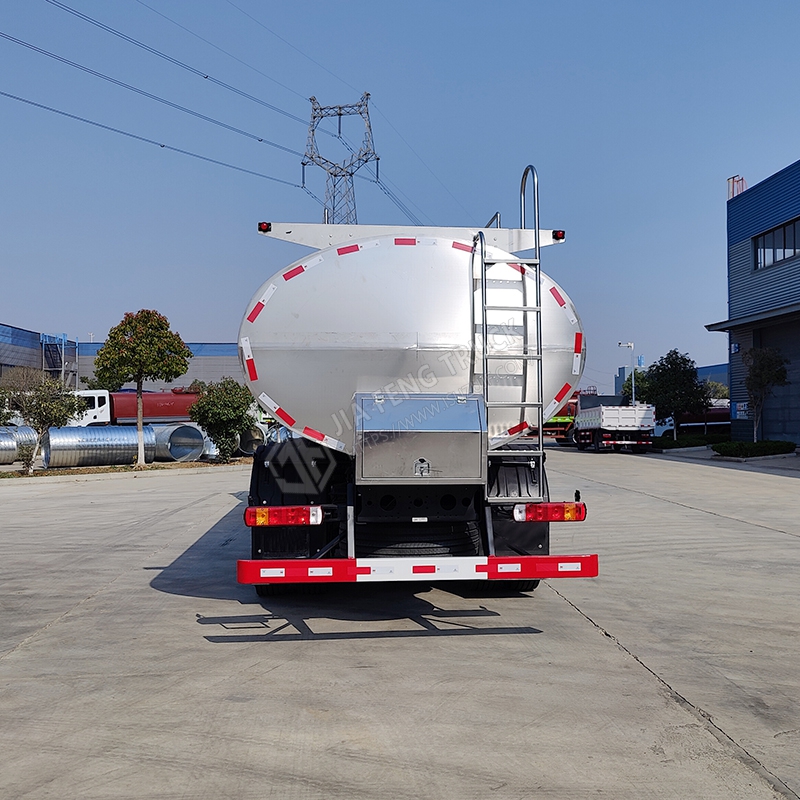 FAW Pre-Four Post-Six 22-cubic-meter Milk Tank Truck