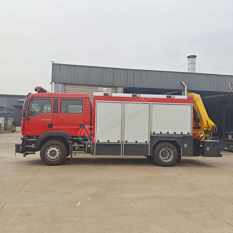 Sinotruk Fire Truck with Crane