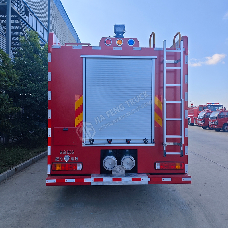 Sinotruk HOWO 8x4 Fire Truck