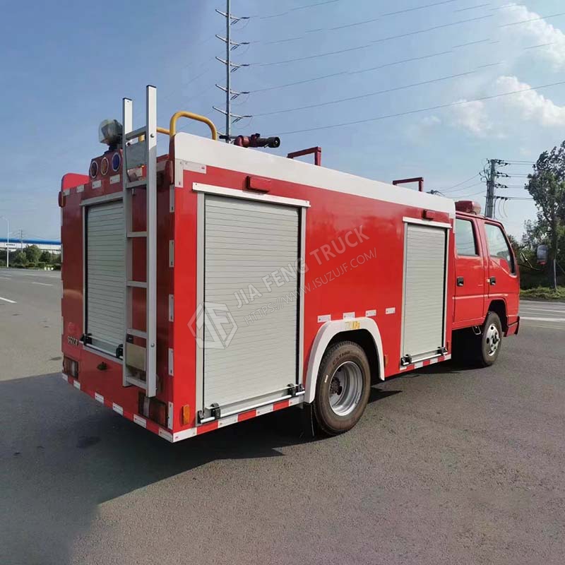 Jiangling 2-Ton Water Tank Fire Truck