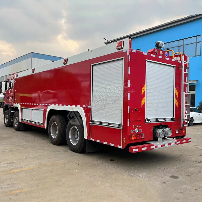 Sinotruk Howo 25-Ton Water Tank Fire Truck