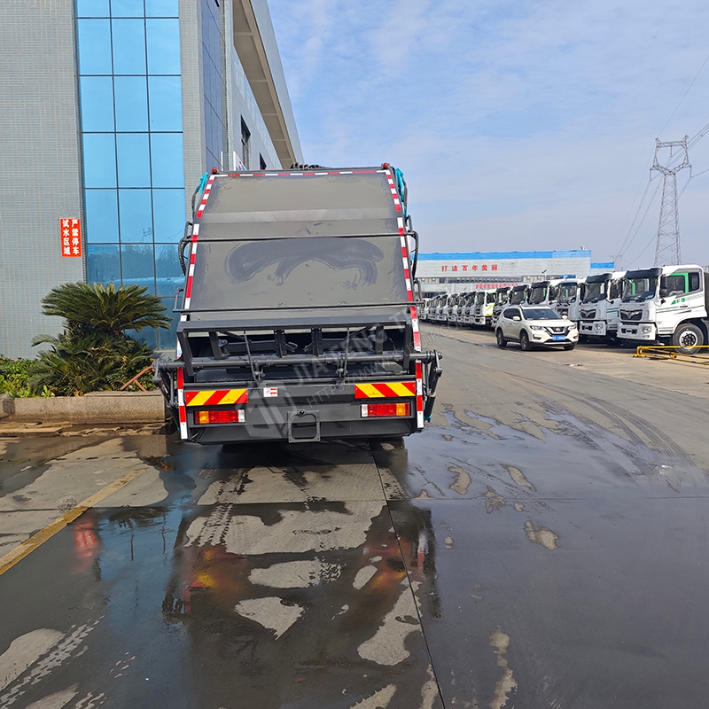 Shacman Automobile 8x4 Compactor Garbage Truck