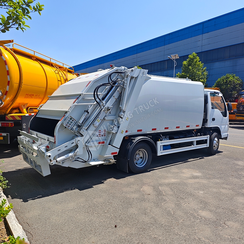 Isuzu 6-cubic-meter Compactor Garbage Truck