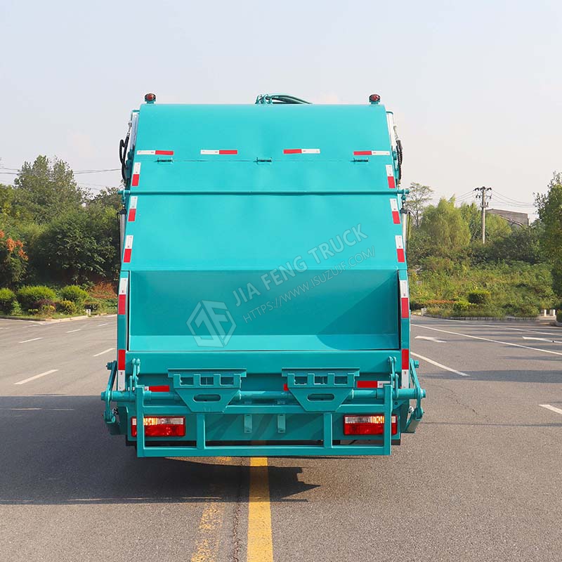 Dongfeng D9 17-cubic-meter Compactor Garbage Truck