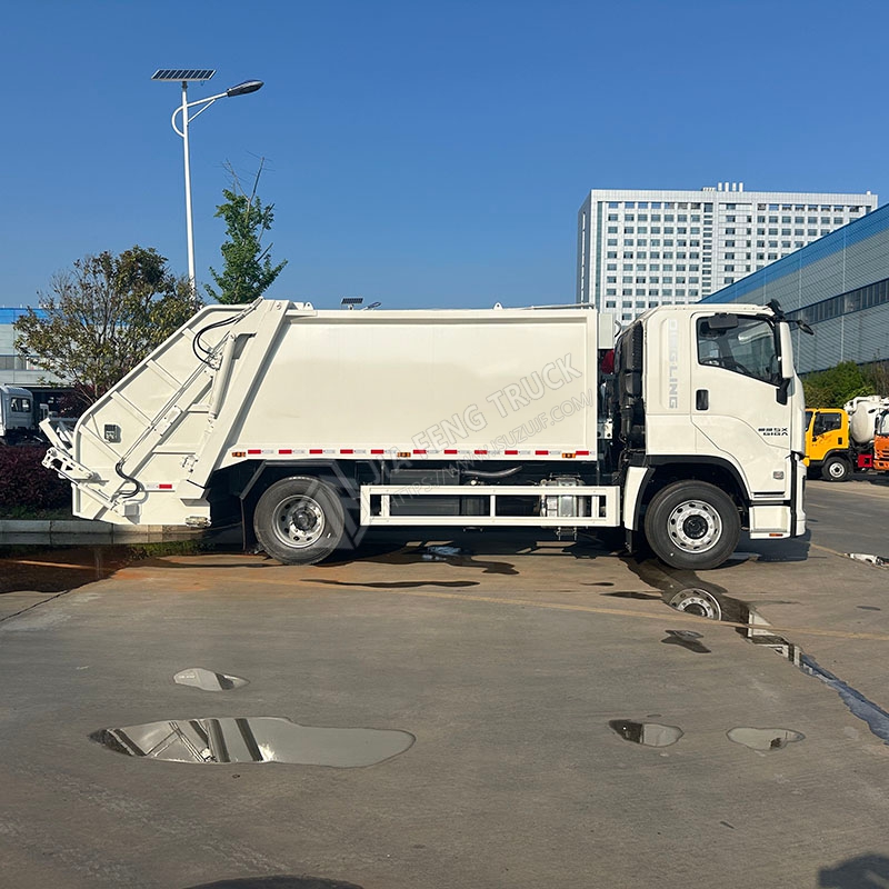 Isuzu 12-cubic-meter compression garbage truck