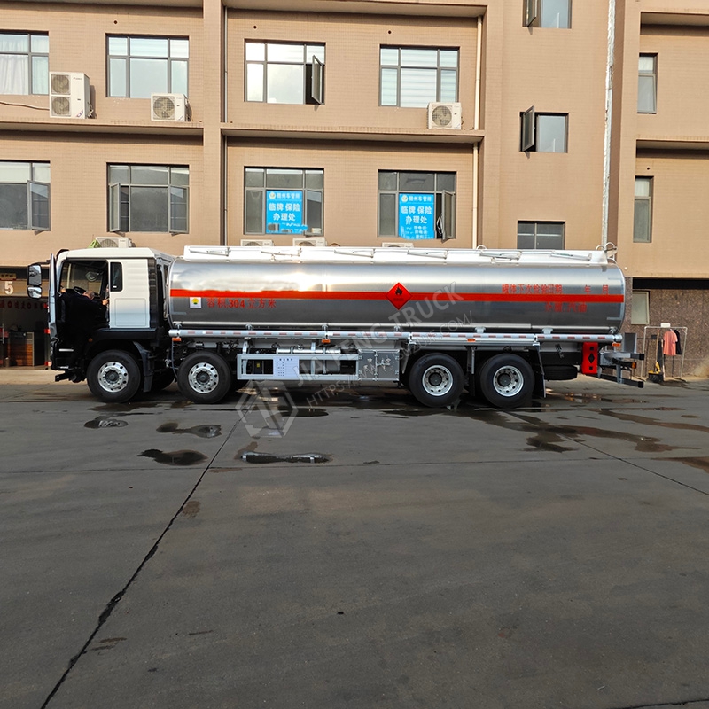 Sinotruk 25-ton Fuel Truck