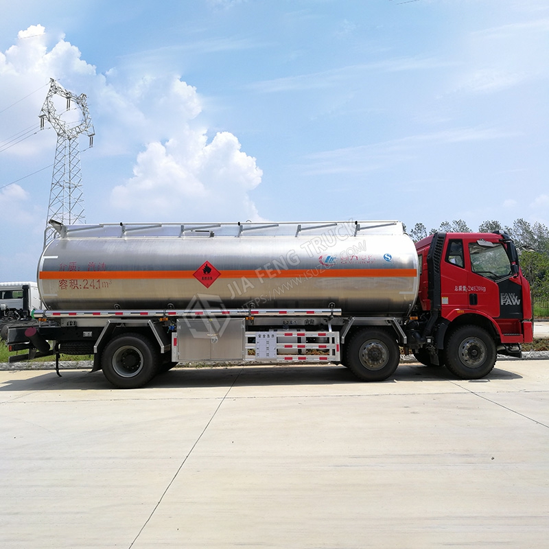 شاحنة ناقلة زيت سبيكة الألومنيوم FAW 4x8 20 طن