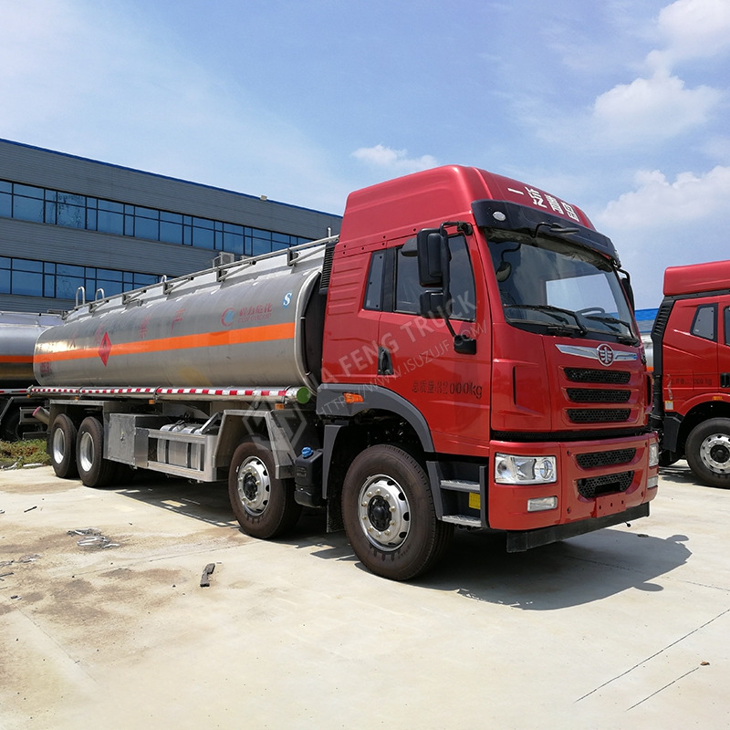 شاحنة ناقلة زيت سبيكة الألومنيوم FAW 4x8 20 طن