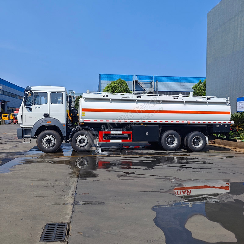 شاحنة ناقلة الوقود الثقيلة Beiben 8x4