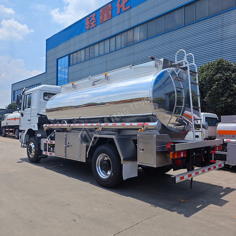 شاكمان سيارات 4x2 شاحنة الوقود مع خزان الفولاذ المقاوم للصدأ