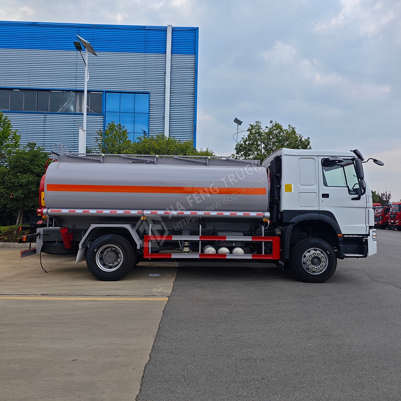 Sinotruk HOWO 4x2 Classic TX Fuel Truck